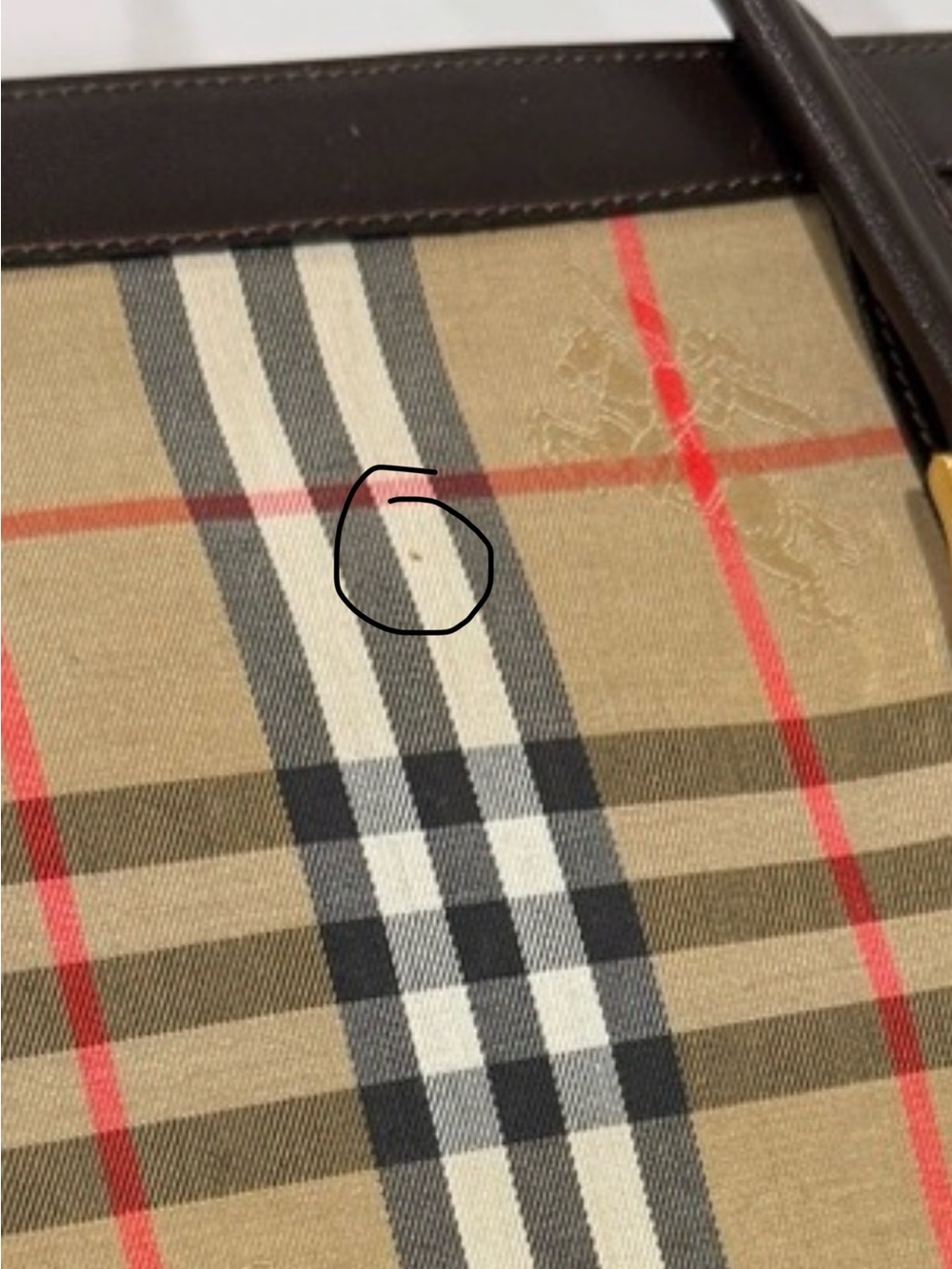 Burberrys Nova Check
England Sac Plat Large Tote! - Picture 10 of 11
